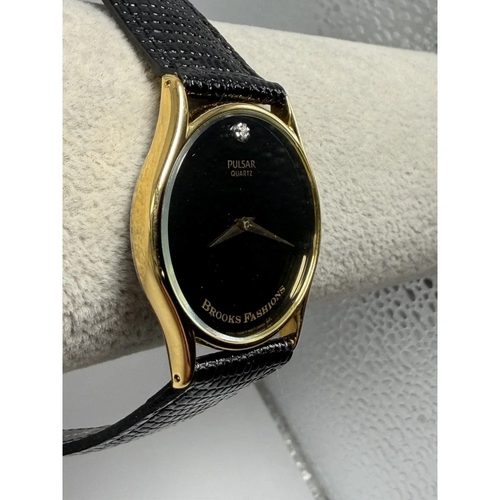 Pulsar V300-7A00‎ New Battery Mens Watch Brooks Fashions 31MM 7.5